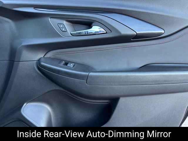 Used 2023 Chevrolet TrailBlazer RS w/ Sun and Liftgate Package image 25