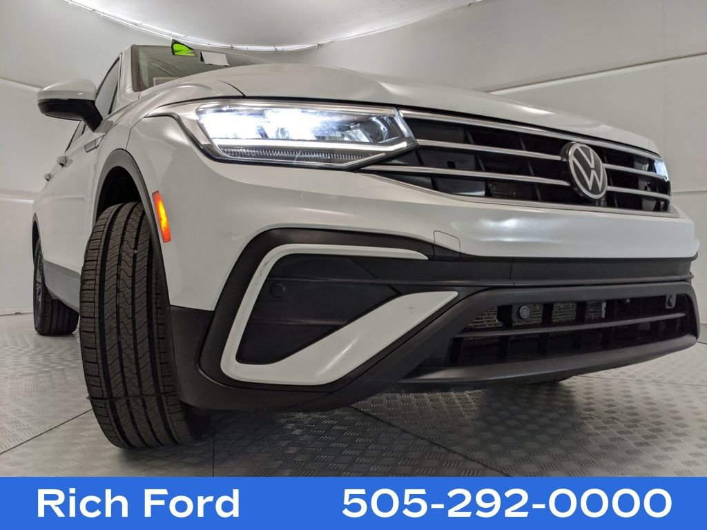 Used 2022 Volkswagen Tiguan SE image 29