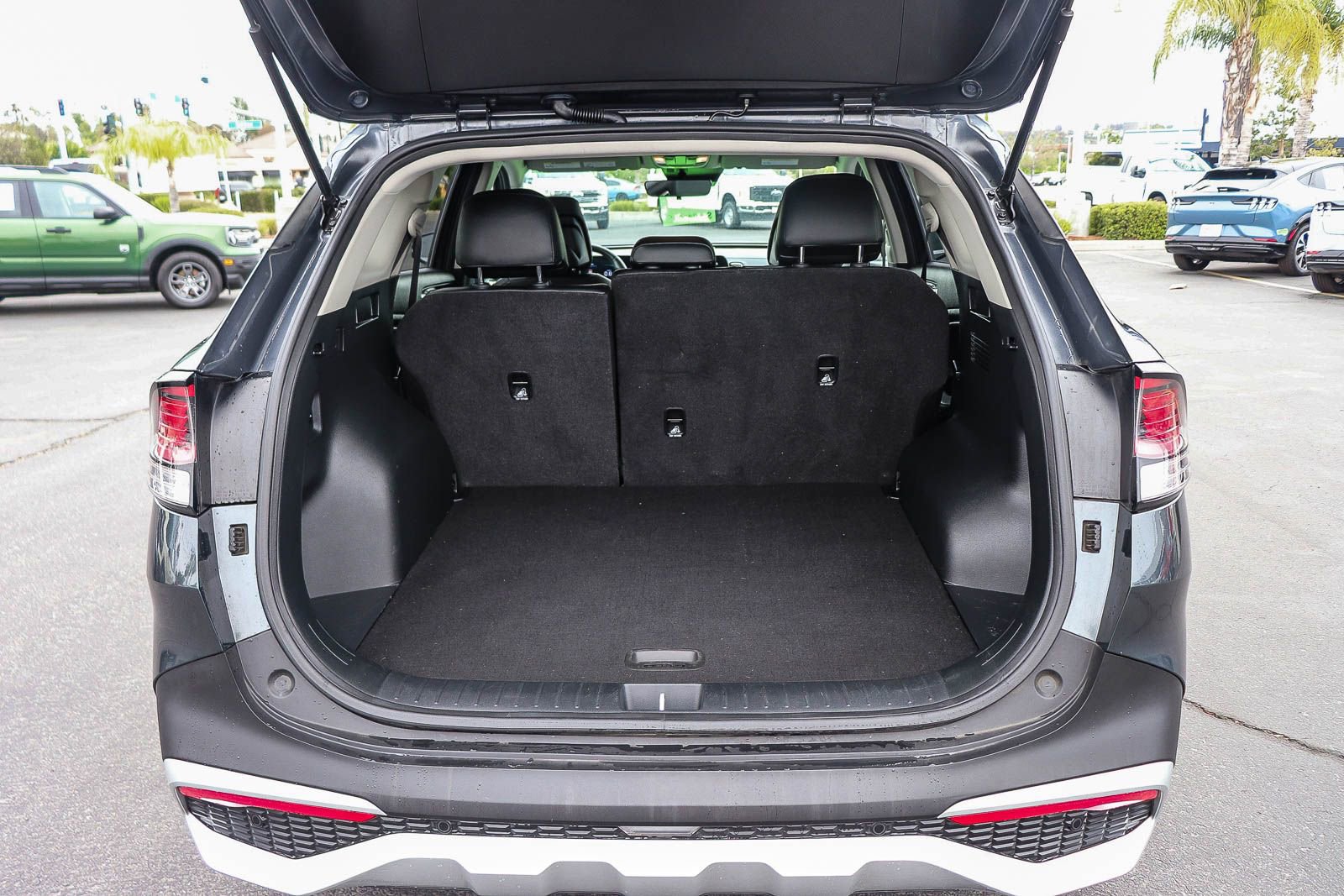 Used 2024 Kia Sportage EX FWD image 27