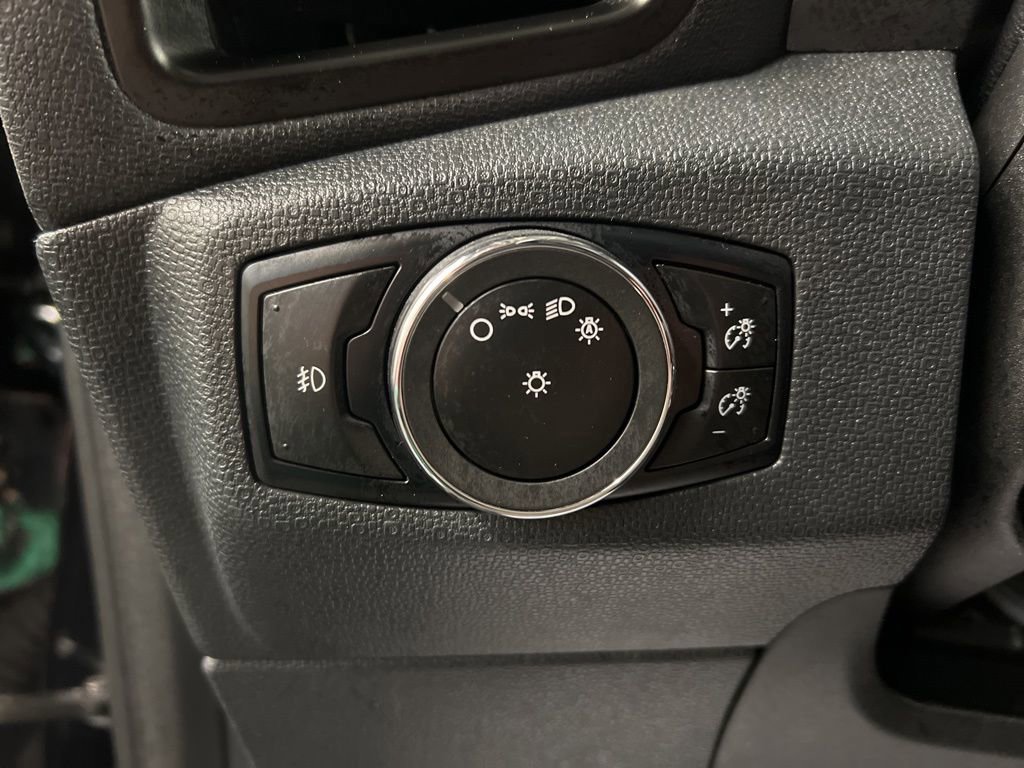 Certified 2022 Ford EcoSport SE w/ SE Appearance Package image 24