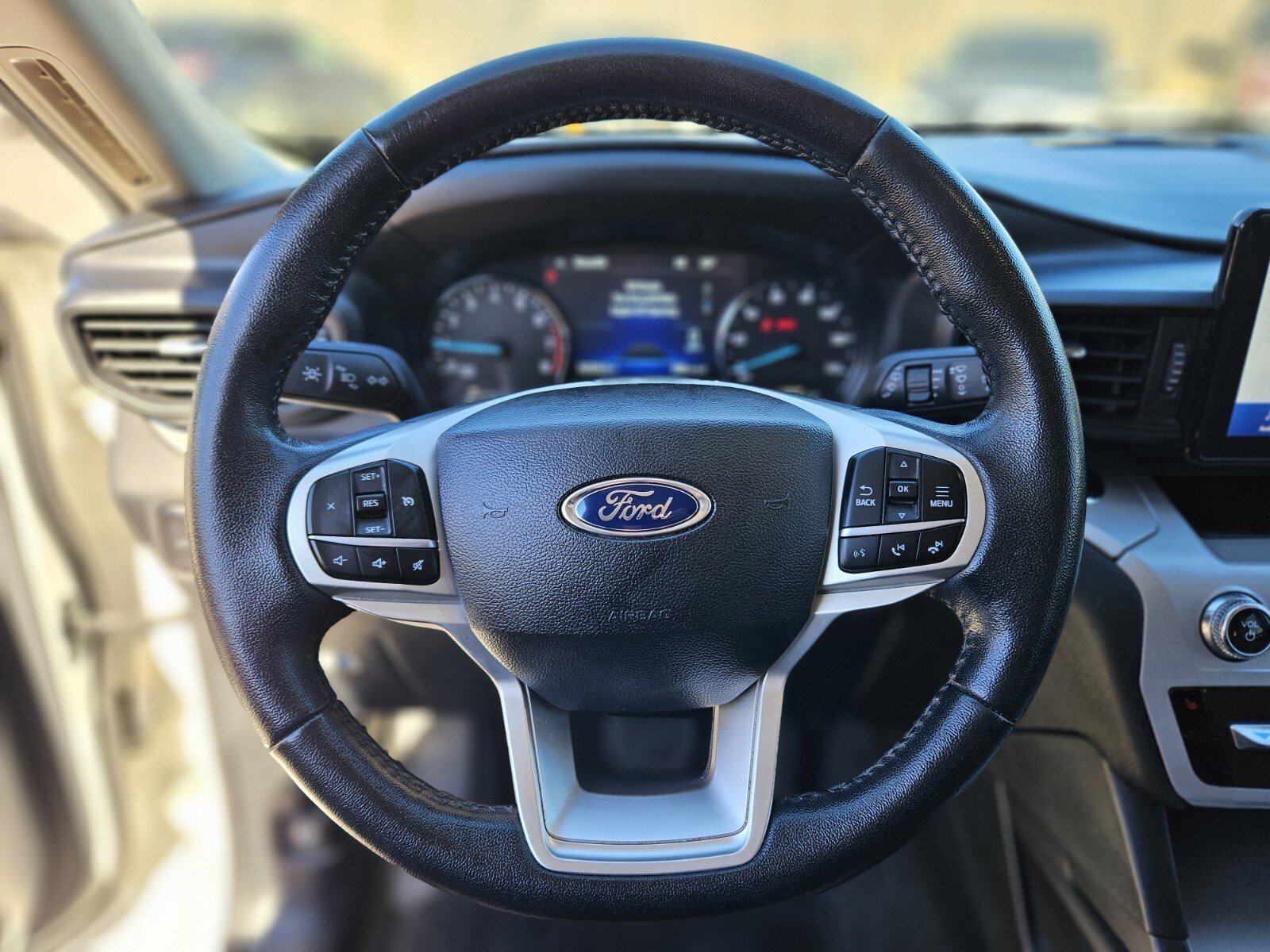 Certified 2023 Ford Explorer XLT image 27