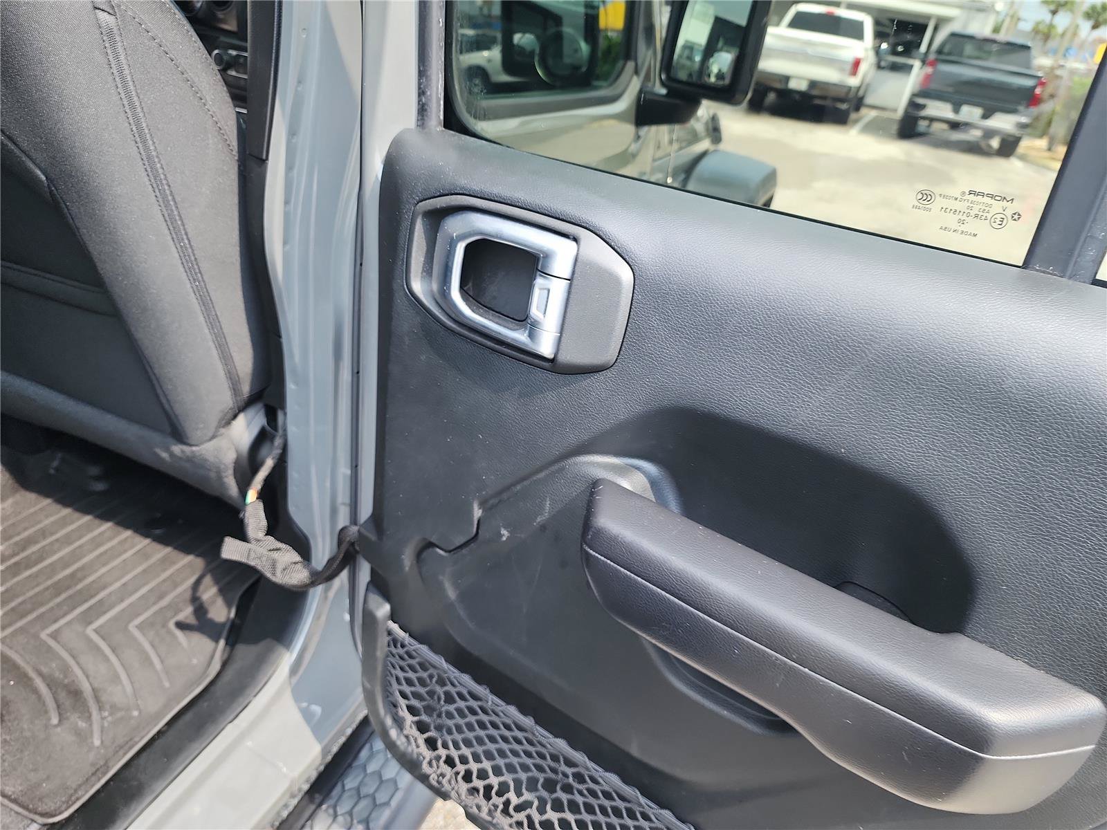 Used 2020 Jeep Wrangler Unlimited Sport S AWD/4WD image 22