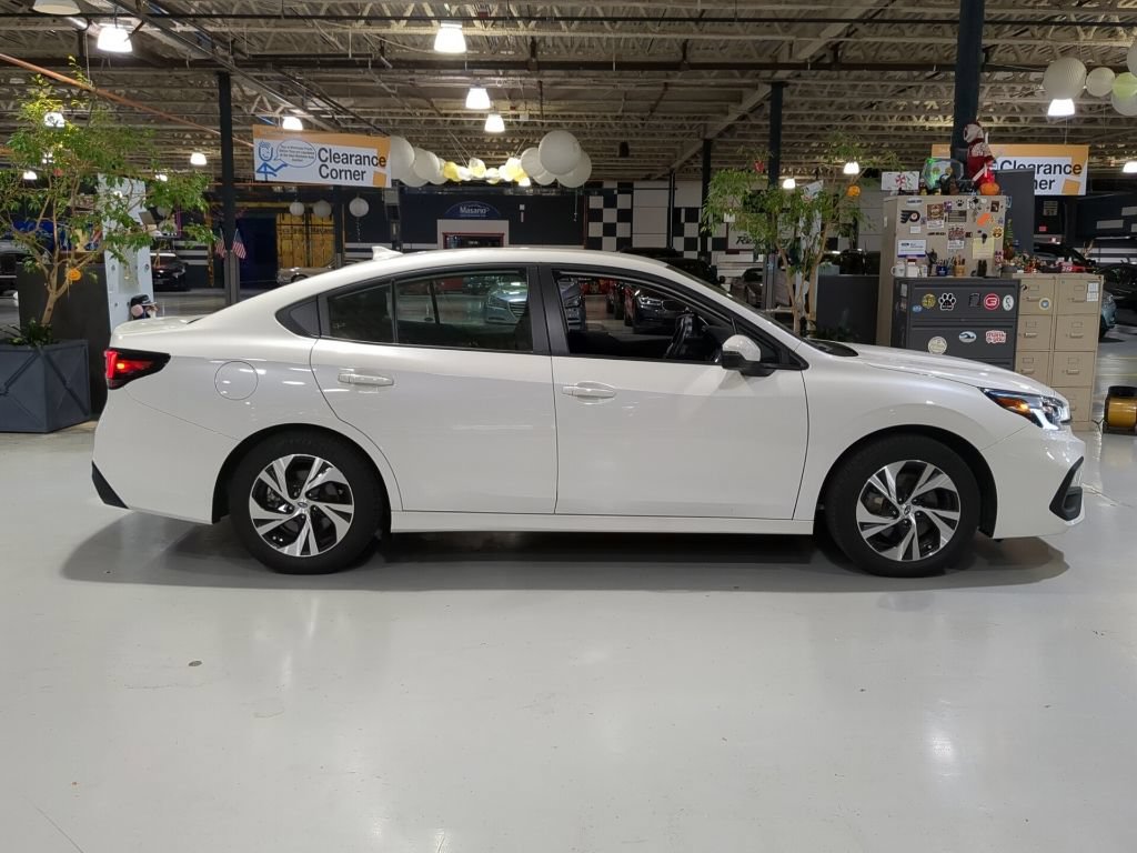 Used 2024 Subaru Legacy Premium AWD/4WD image 7