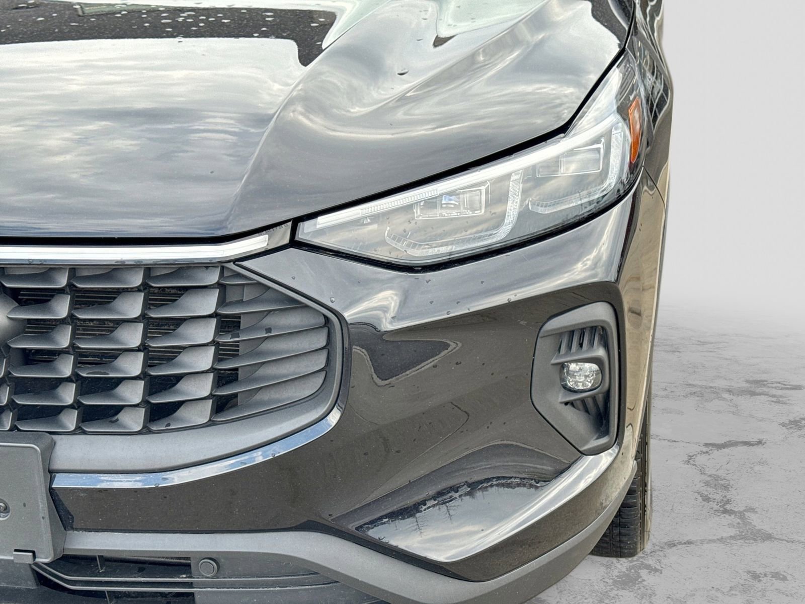 Certified 2025 Ford Escape Platinum image 9