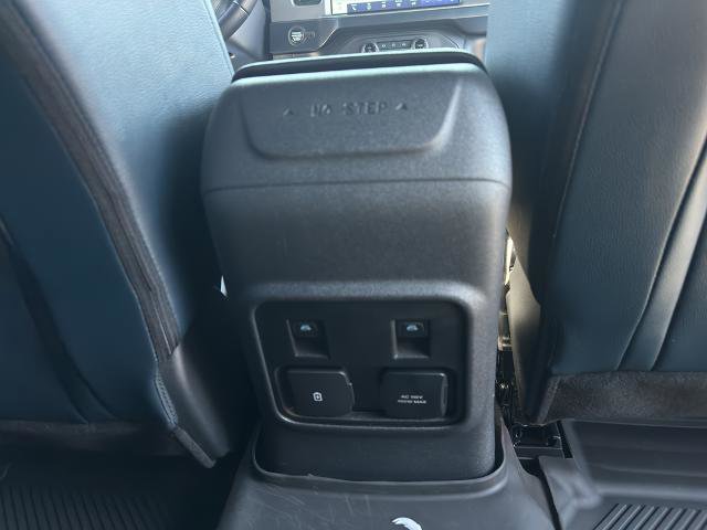 Certified 2023 Ford Bronco Outer Banks w/ Sasquatch Package AWD/4WD image 17