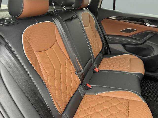 Used 2026 Volkswagen Tiguan SEL R-Line AWD/4WD image 17