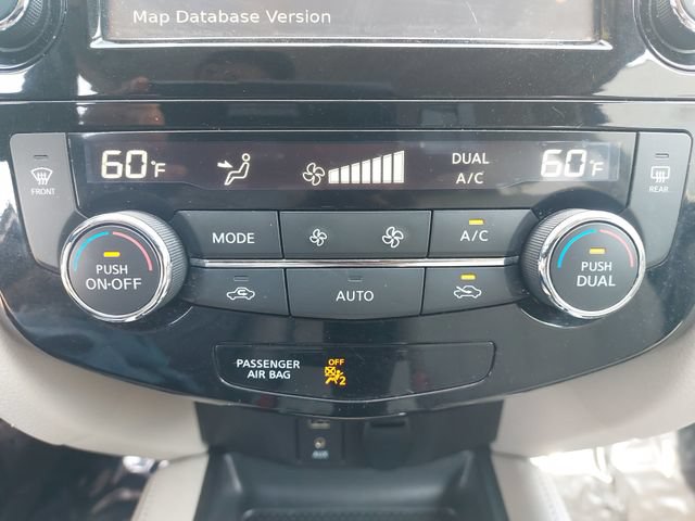 Used 2017 Nissan Rogue Sport SL AWD/4WD image 25