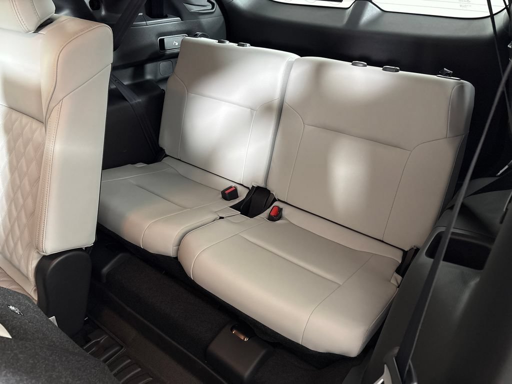 Used 2024 Mitsubishi Outlander SEL FWD image 26