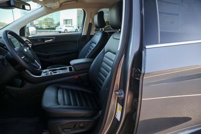 Certified 2024 Ford Edge SEL w/ Convenience Package AWD/4WD image 18