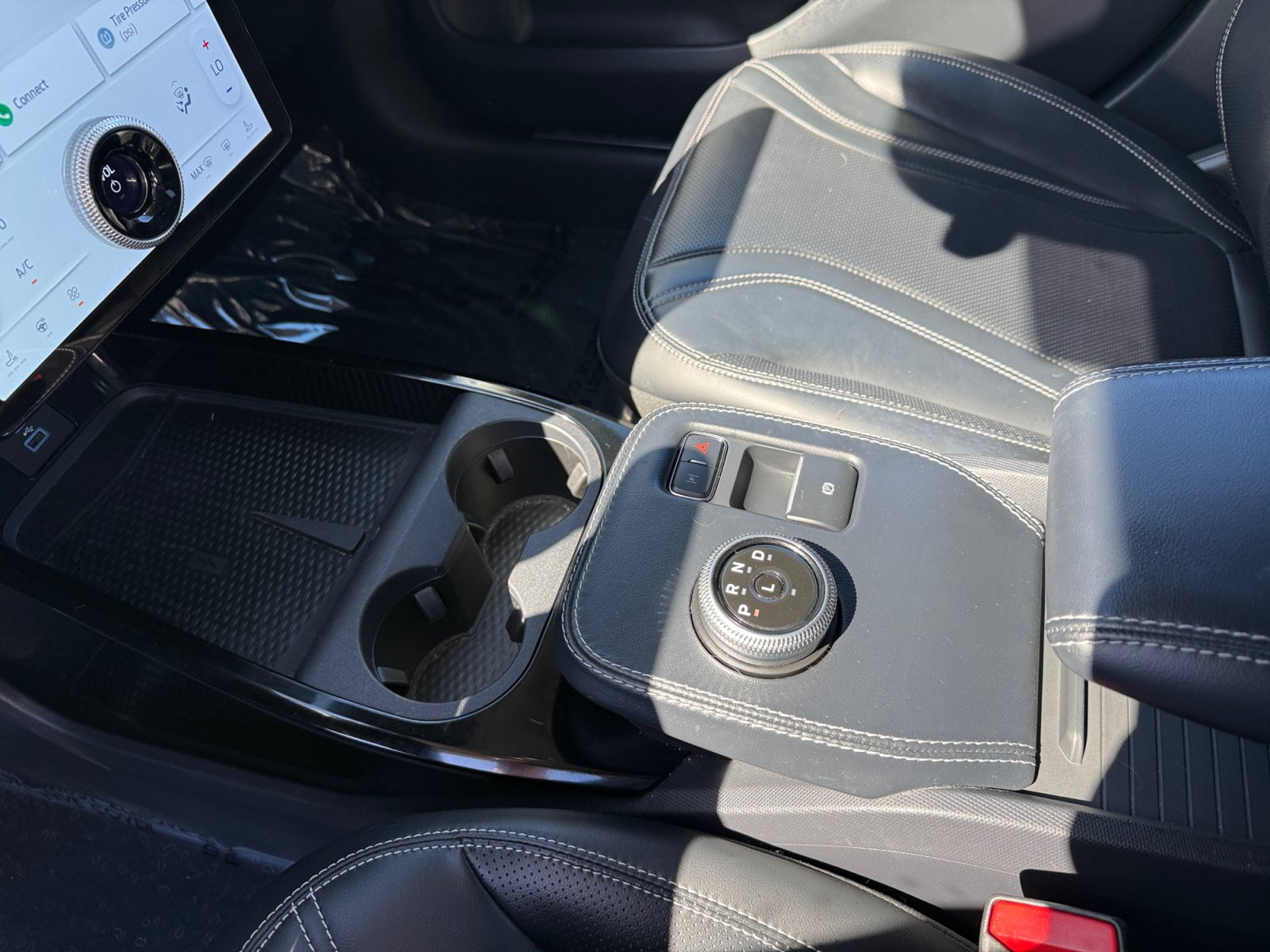 Certified 2022 Ford Mustang Mach-E Premium AWD/4WD image 13
