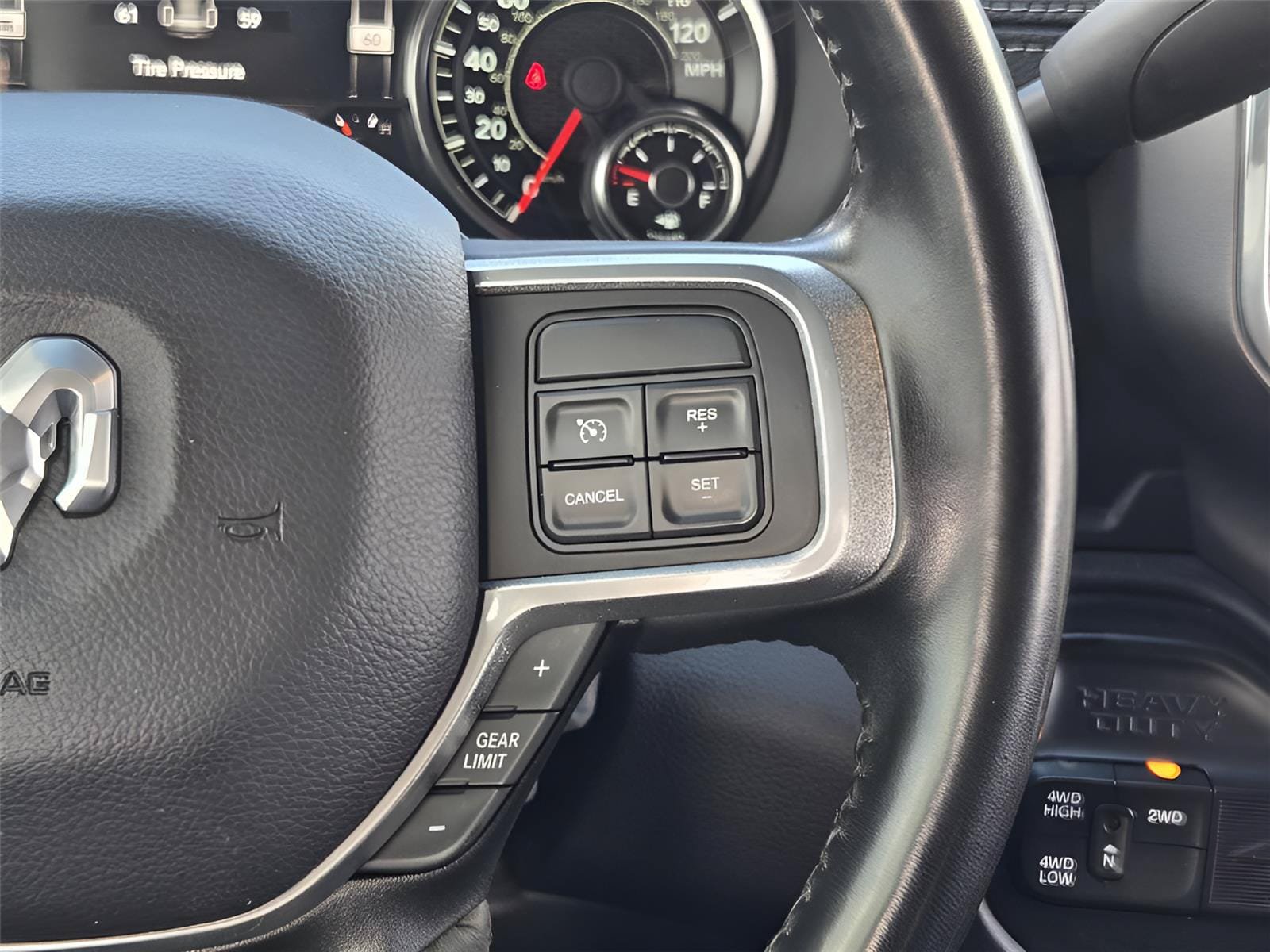 Used 2022 RAM 3500 Laramie AWD/4WD image 29