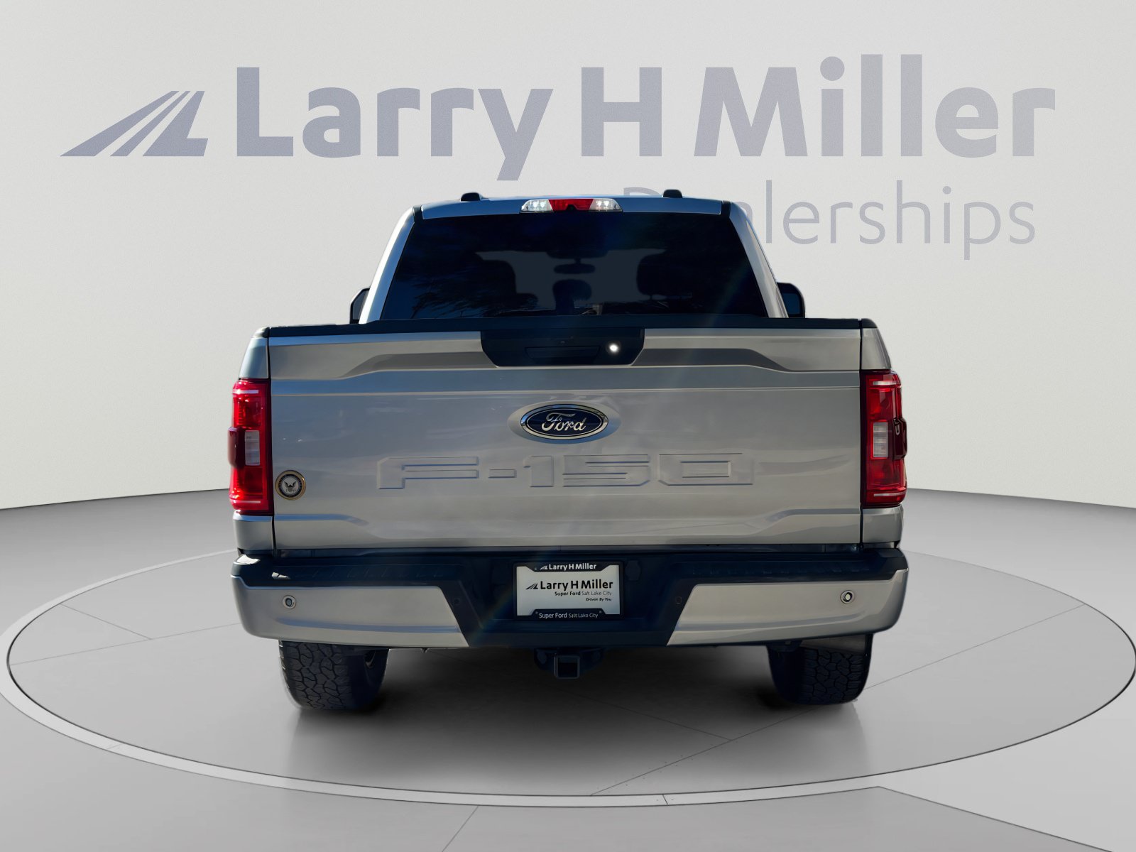 Certified 2021 Ford F150 XL w/ STX Appearance Package RWD image 4