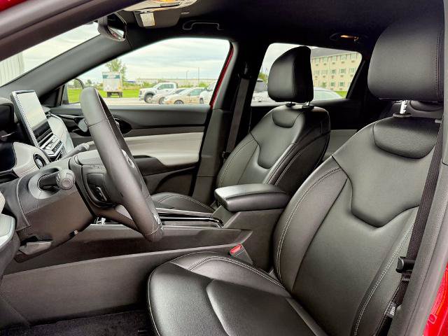 Used 2025 Jeep Compass Limited AWD/4WD image 11