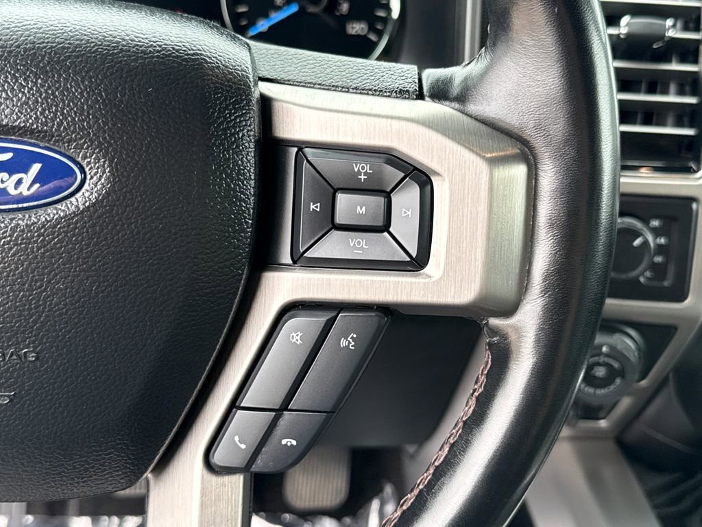 Certified 2018 Ford F150 Platinum w/ Equipment Group 701A Luxury image 17
