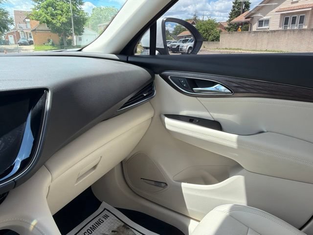 Used 2023 Buick Envision Avenir AWD/4WD image 34