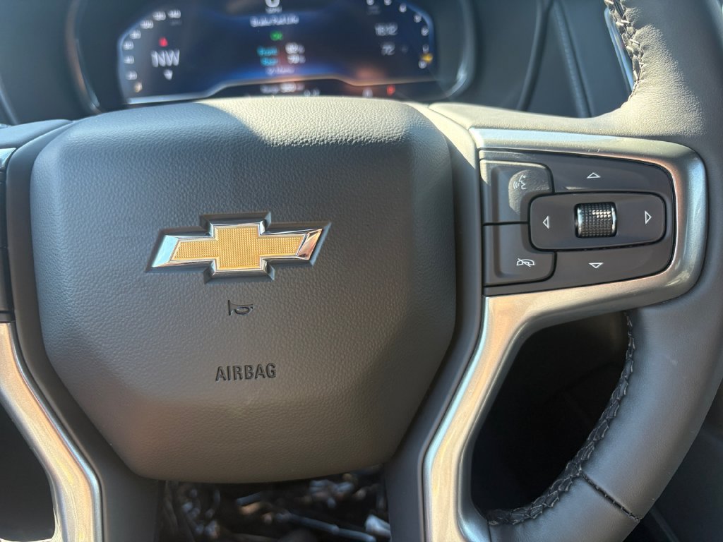 Used 2024 Chevrolet Suburban LT w/ LT Signature Plus Package RWD image 20