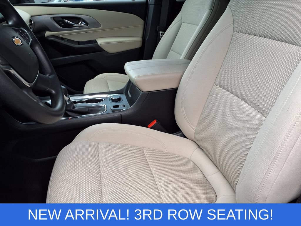 Used 2022 Chevrolet Traverse LS AWD/4WD image 3