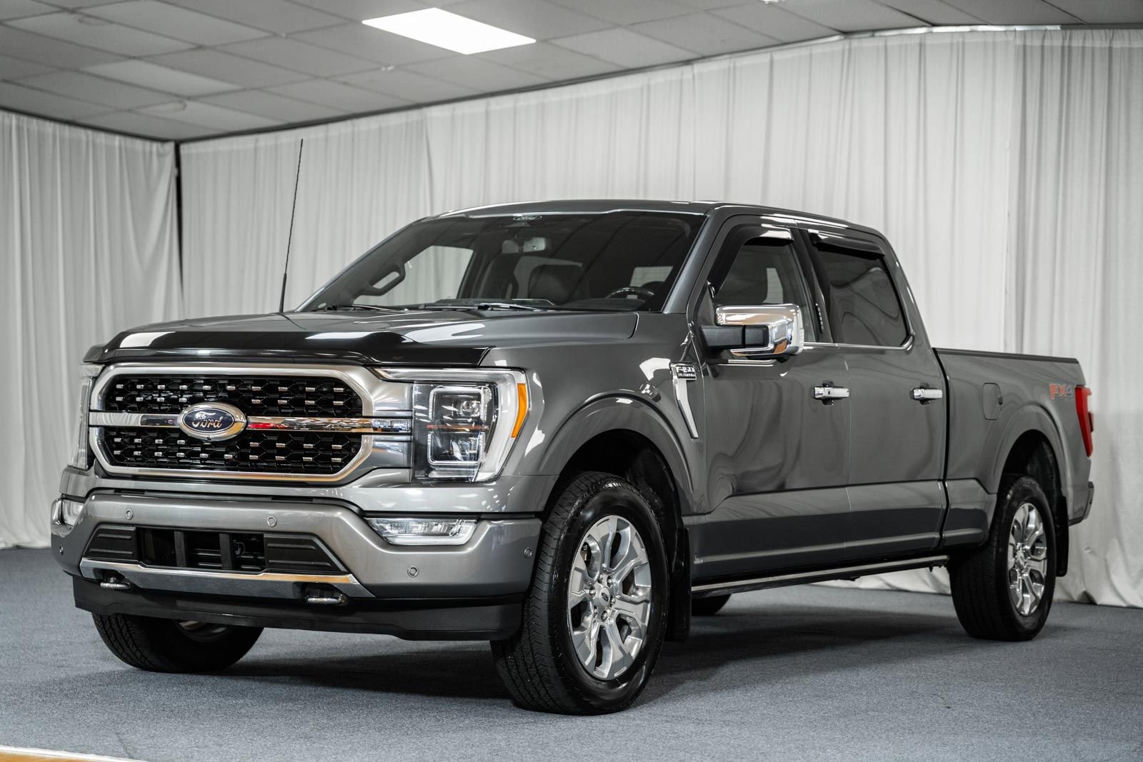 Certified 2022 Ford F150 Platinum w/ FX4 Off-Road Package image 3