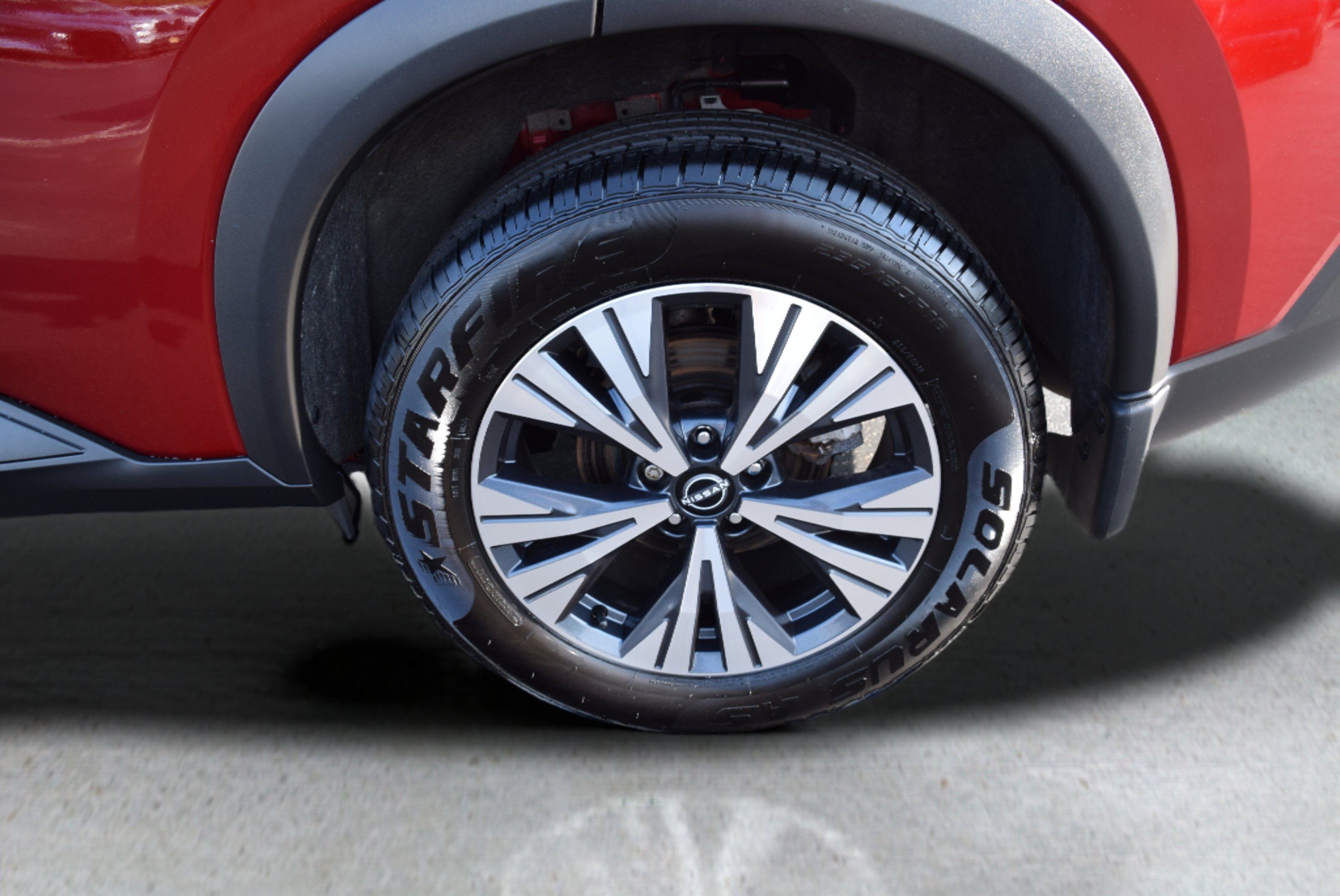 Used 2023 Nissan Rogue SV AWD/4WD image 7