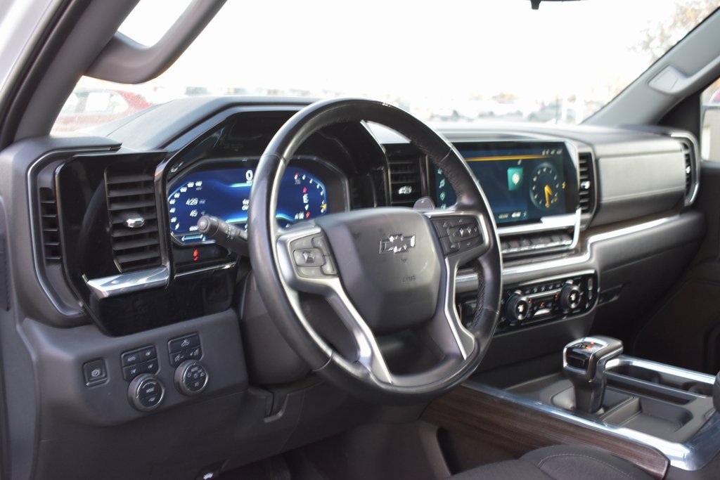 Used 2023 Chevrolet Silverado 1500 LT Trail Boss w/ Protection Package image 10