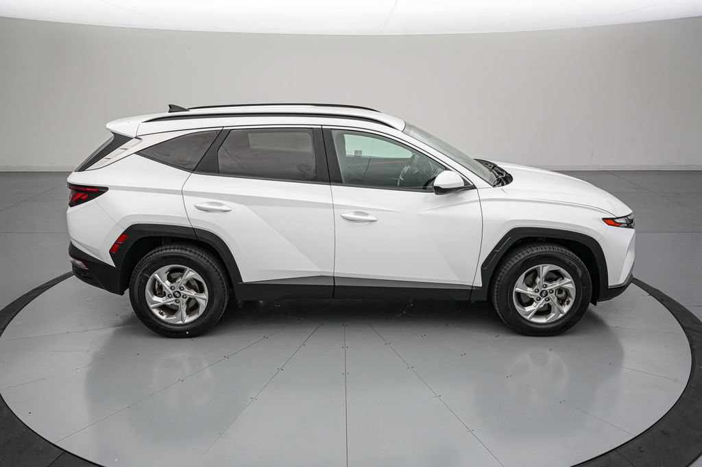 Used 2024 Hyundai Tucson SEL AWD/4WD image 3