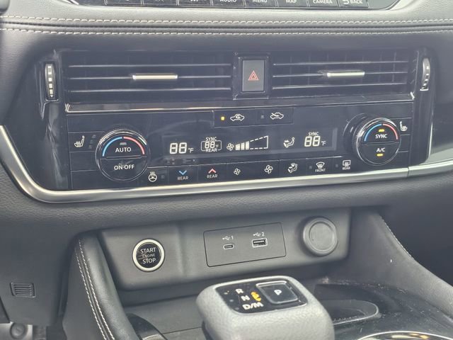 Used 2023 Nissan Rogue SL w/ SL Premium Package image 20