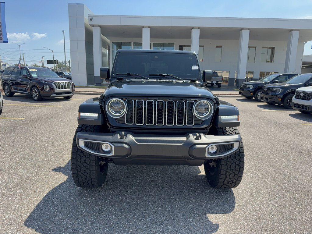 Used 2024 Jeep Wrangler Sahara w/ Technology Group image 3