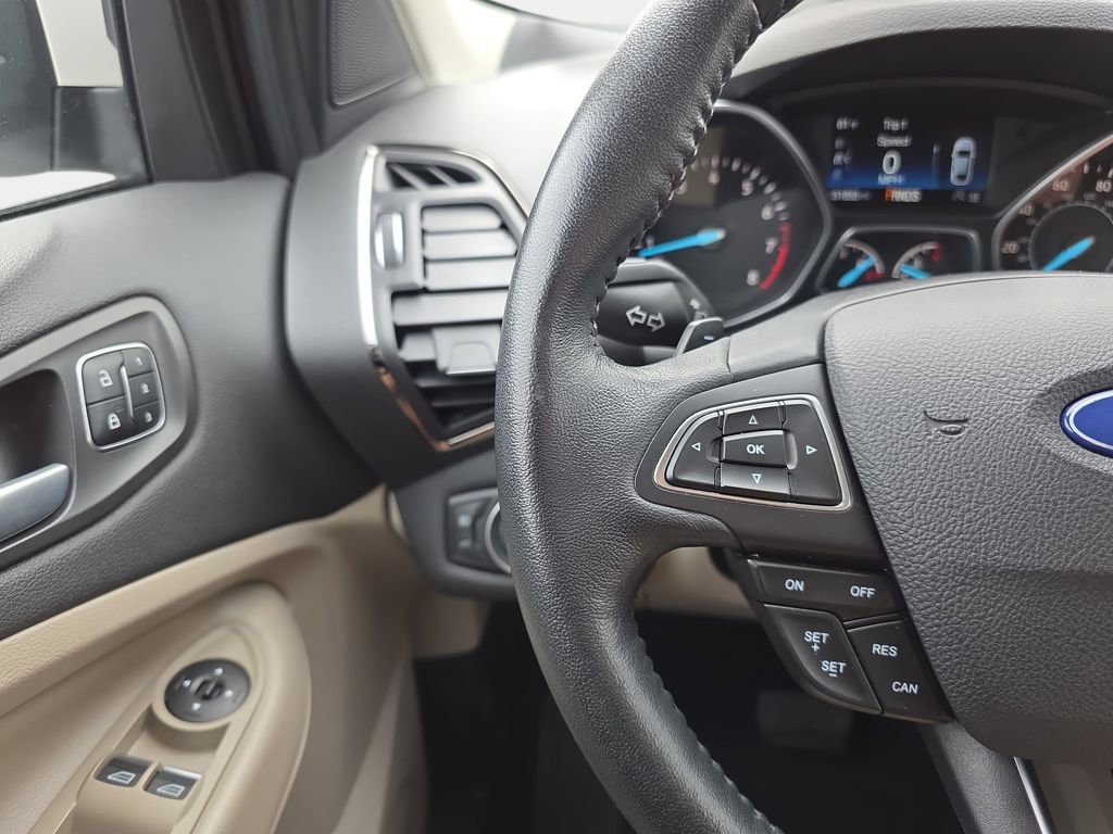 Certified 2017 Ford Escape Titanium FWD image 15