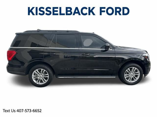 Certified 2022 Ford Expedition XLT AWD/4WD image 3