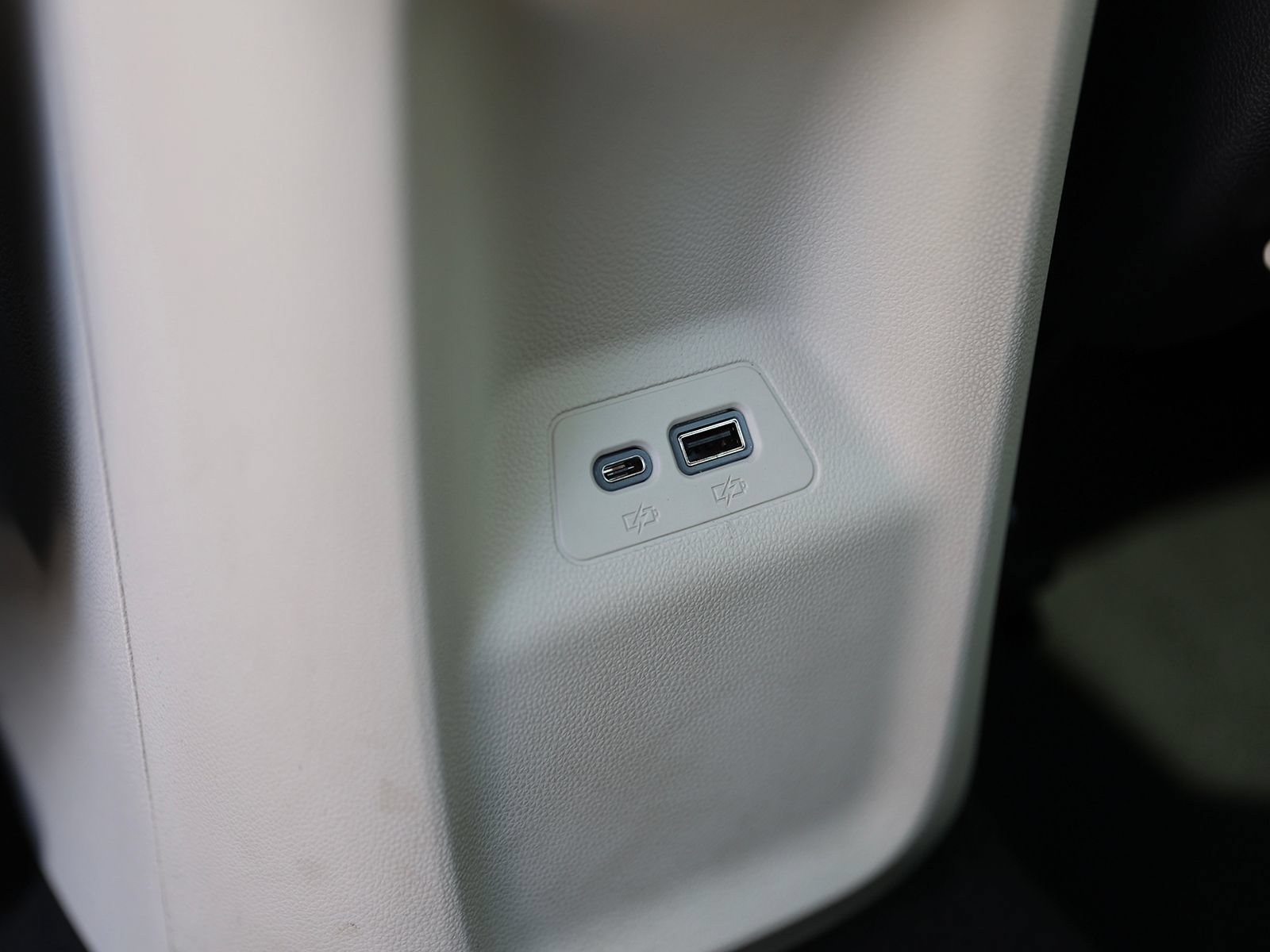 Used 2022 Buick Envision Preferred AWD/4WD image 22