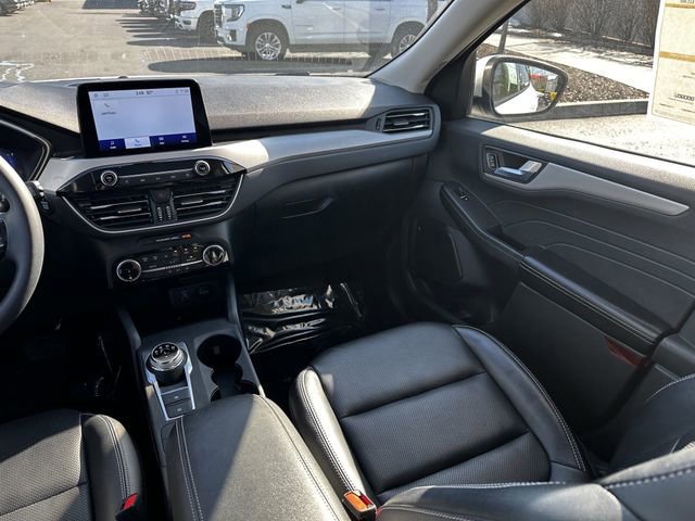 Certified 2022 Ford Escape SEL w/ Technology Package image 17