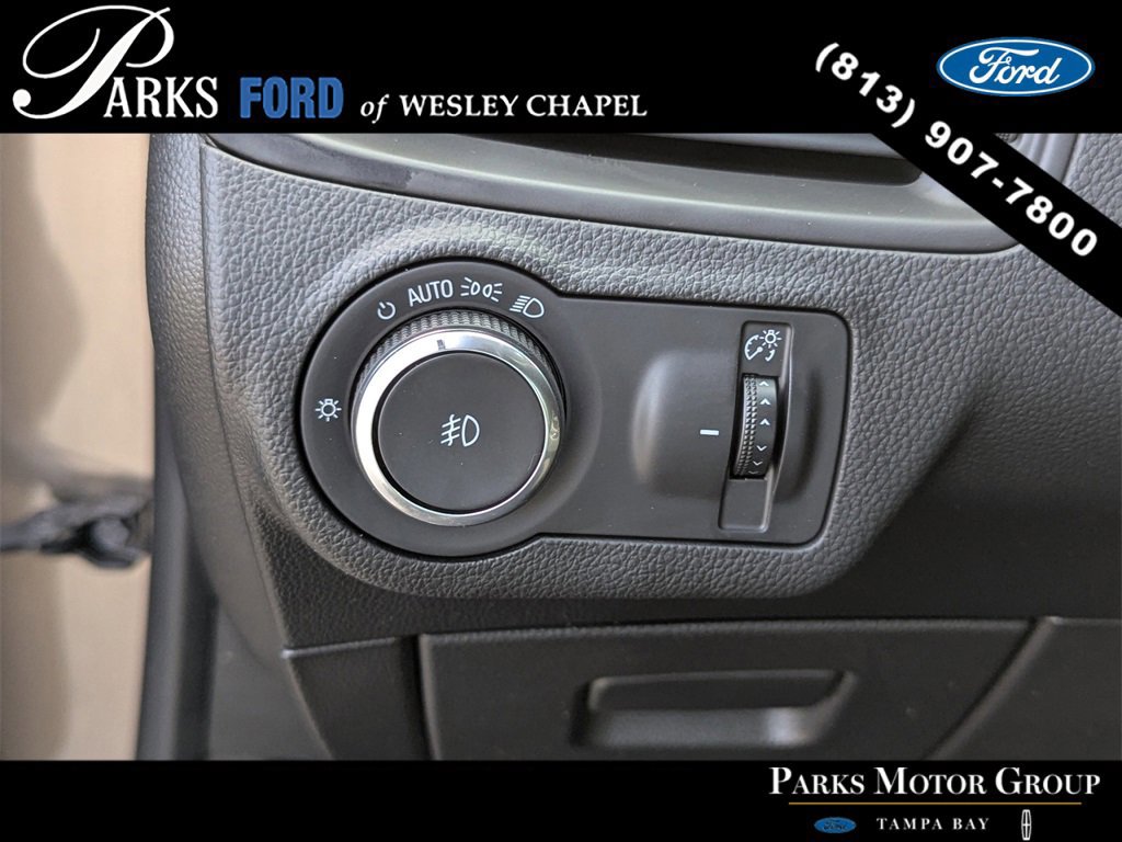 Used 2018 Buick Envision Essence image 25