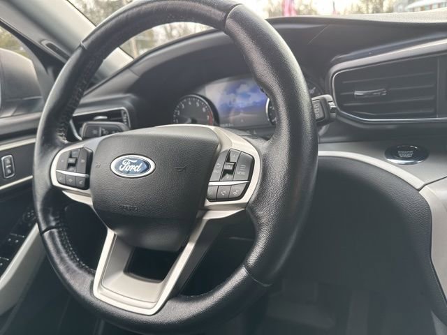 Certified 2021 Ford Explorer XLT w/ Equipment Group 202A image 25