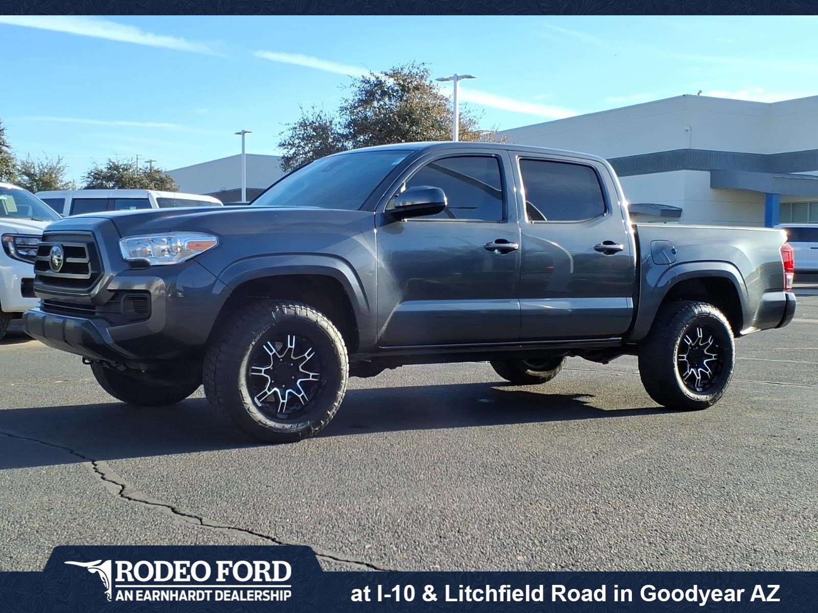 Used 2022 Toyota Tacoma SR image 7