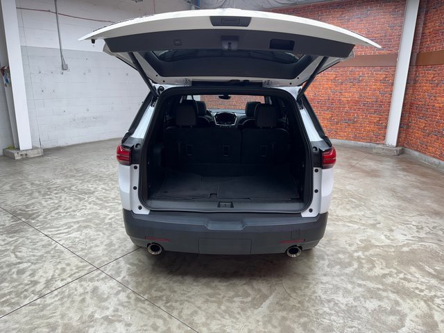 Used 2023 Chevrolet Traverse RS image 26