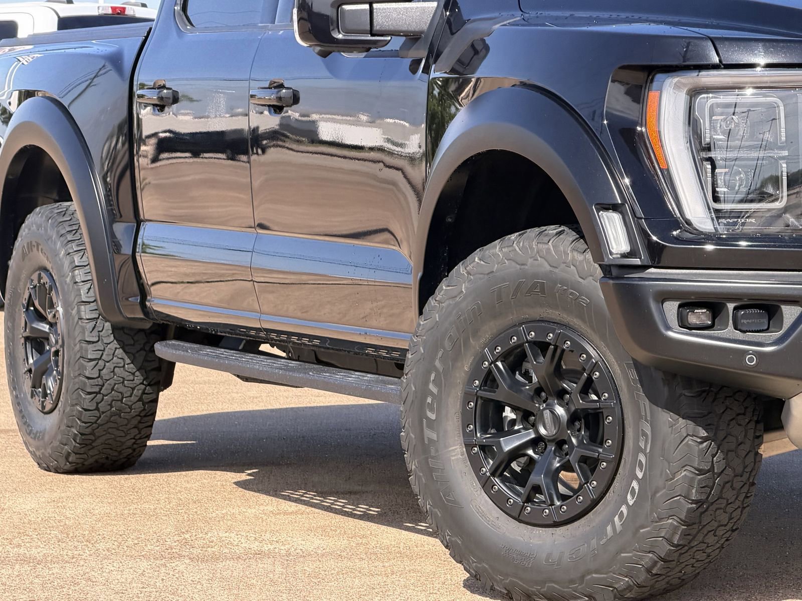 Certified 2023 Ford F150 Raptor w/ Equipment Group 802A Raptor R AWD/4WD image 10