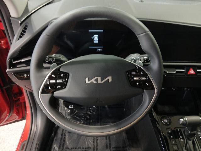 Used 2023 Kia Niro SX image 13