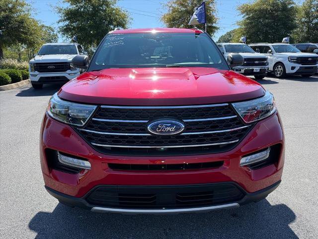 Certified 2024 Ford Explorer XLT w/ Equipment Group 202A AWD/4WD image 3