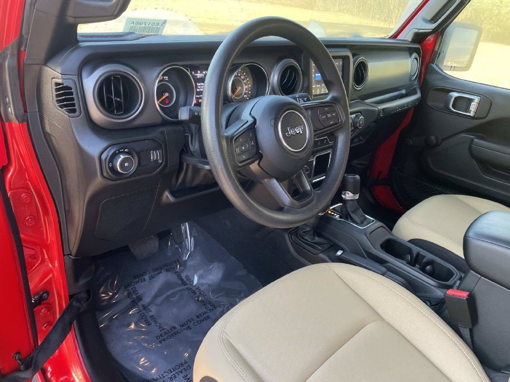 Used 2023 Jeep Wrangler Sport AWD/4WD image 19