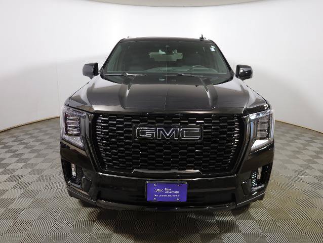 Used 2024 GMC Yukon XL Denali AWD/4WD image 3
