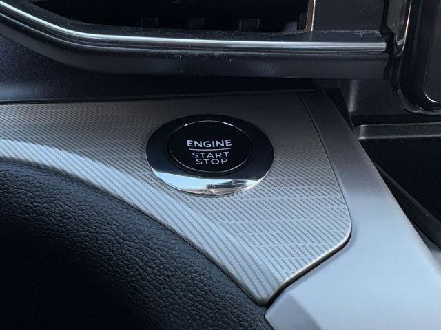 Certified 2023 Ford Explorer XLT w/ Equipment Group 202A image 17