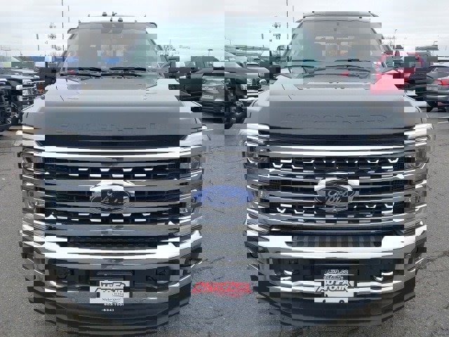 Certified 2023 Ford F250 Lariat w/ Lariat Ultimate Package image 3