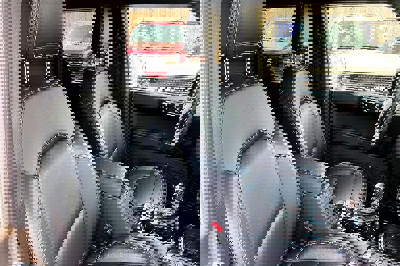 Certified 2025 Ford Bronco Outer Banks image 14