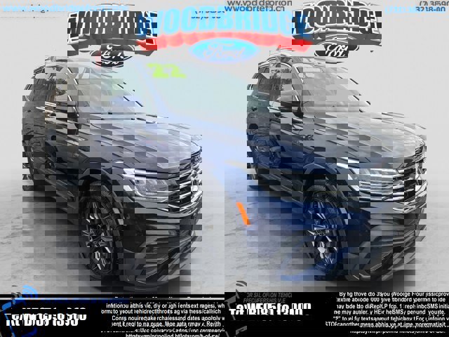 Used 2022 Volkswagen Tiguan SE w/ Panoramic Sunroof Package