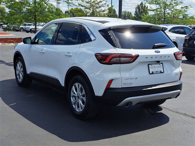 Certified 2023 Ford Escape Active w/ Tech Pack #2 image 3
