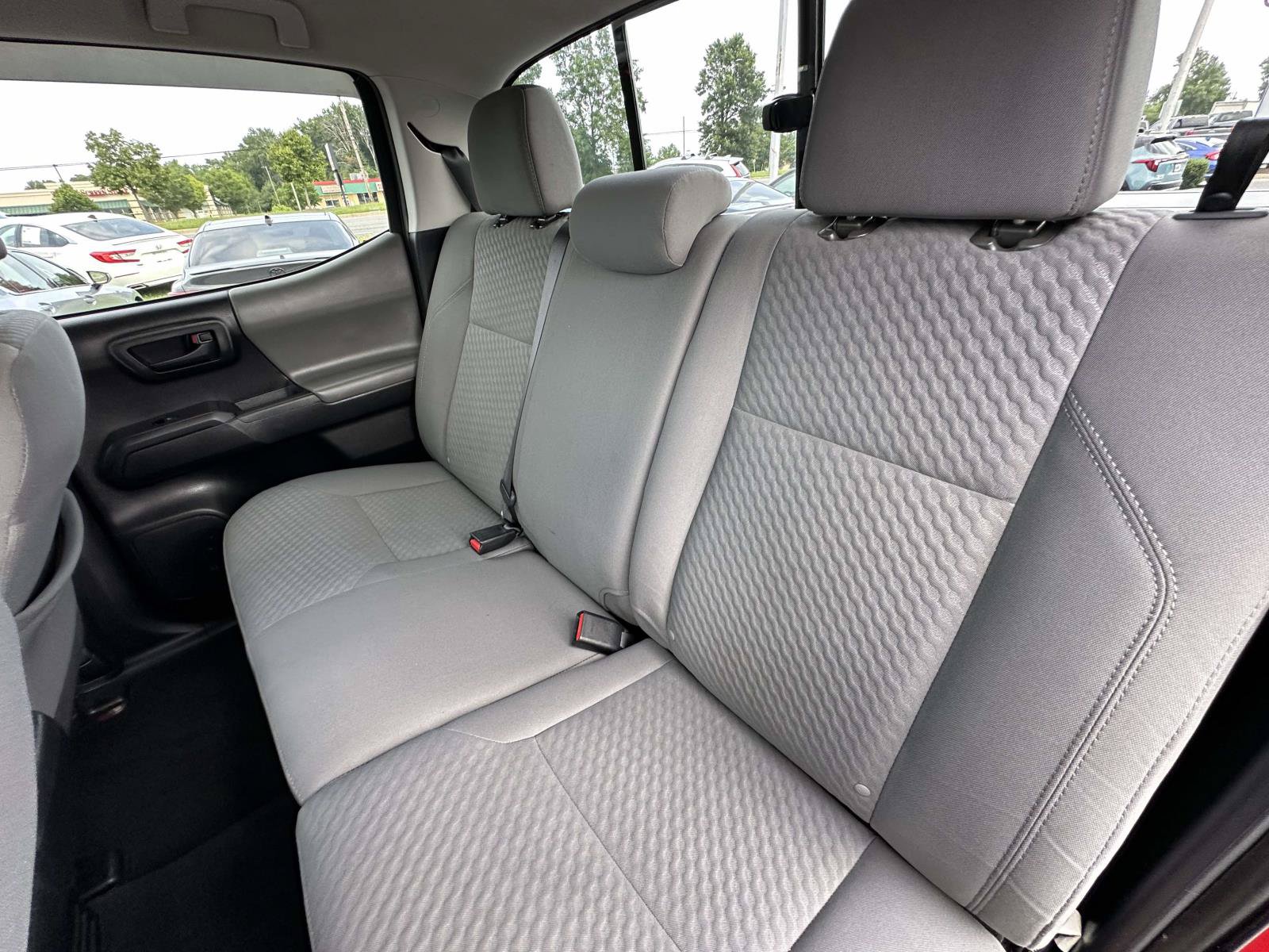 Used 2020 Toyota Tacoma SR w/ SR Convenience Package RWD image 27