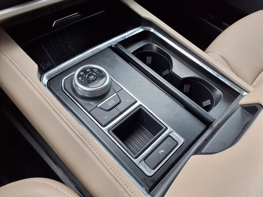 Certified 2022 Ford Expedition XLT image 22