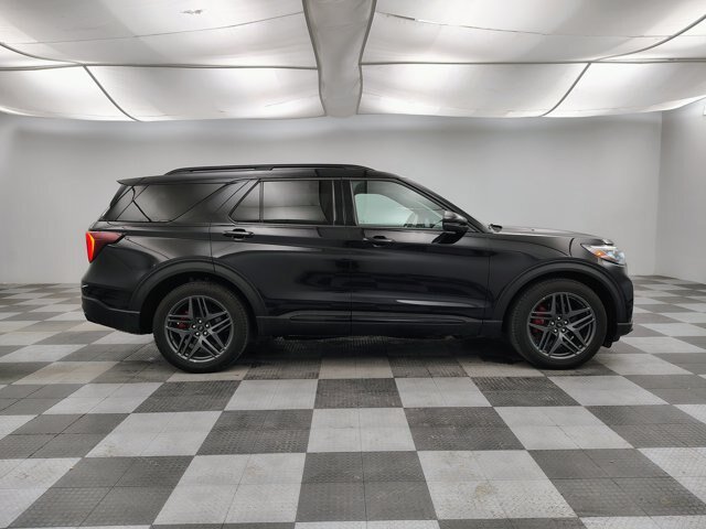 Certified 2025 Ford Explorer ST AWD/4WD image 12