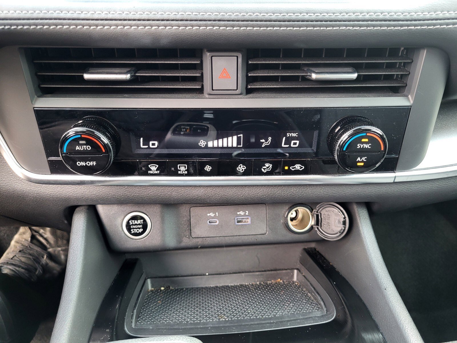 Used 2023 Nissan Rogue SV FWD image 24