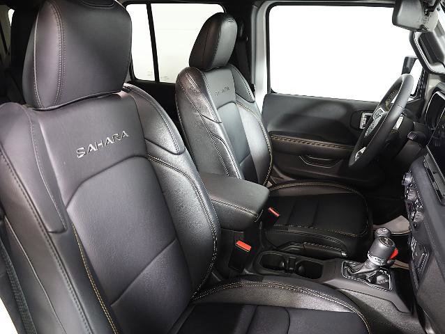 Used 2024 Jeep Wrangler Unlimited Sahara w/ Safety Group image 9